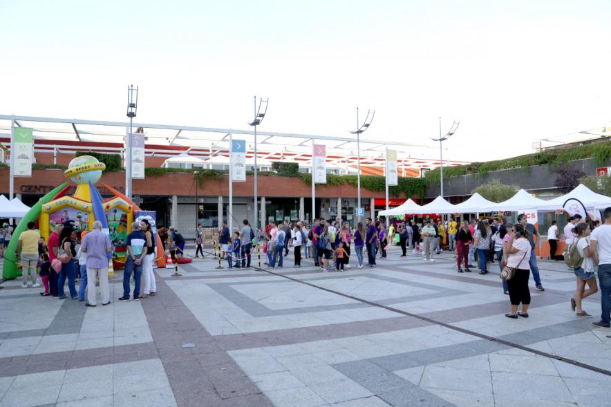 Feria Juvenil de Asociaciones - Panorámica de la feria.