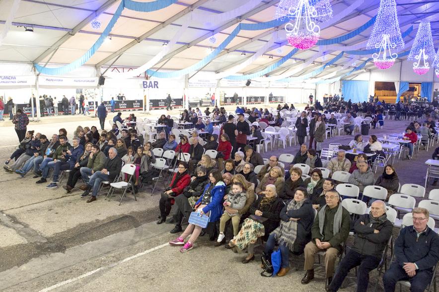 Inauguración XXIIIª Feria Gastronómica del Marisco - 148001Vista general de los asistentes al evento. 