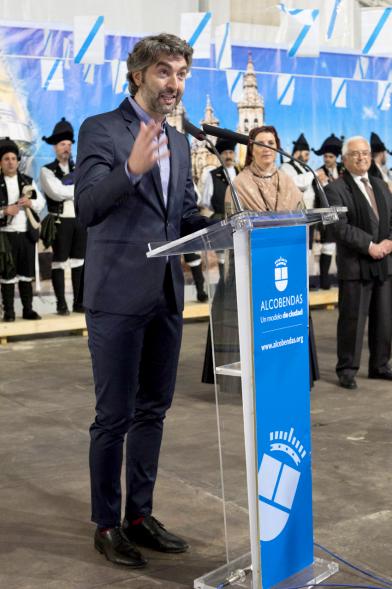 Ponente en la Inauguración.