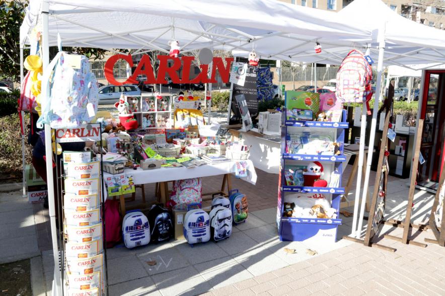 Feria de Compras al Aire Libre en el Paseo de Valdelasfuentes - Imagen de un puesto de la feria.