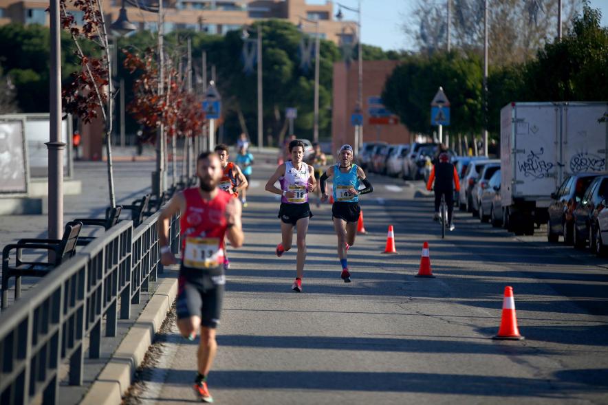 Fernando Carro Gana 10K con la Mejor Marca Española de la Historia en 10 Km -  Imagen de unos corredores en un momento de la carrera.