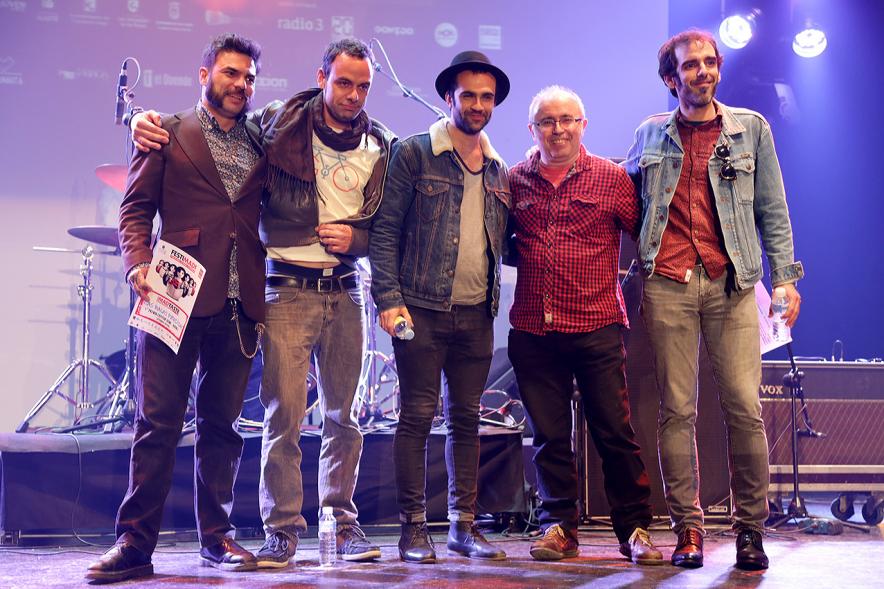 Festimad 2016 en La Esfera - Festimad.Grupo de músicos en el escenario.