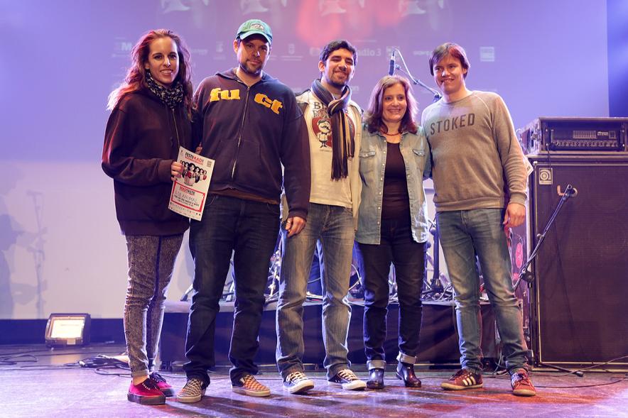 Festimad 2016 en La Esfera - Festimad.Grupo de músicos en el escenario.