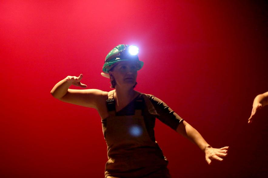 Festival Internacional de Danza y Artes Escénicas ADAE Ciudad de Alcobendas - Actuación de los bailarines.