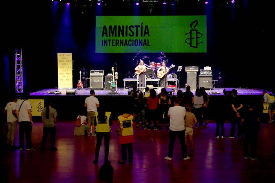 IIIer Festival de Música y Derechos Humanos-Valientes - Imagen panorámica de un momento de uno de los conciertos y el público asistente.