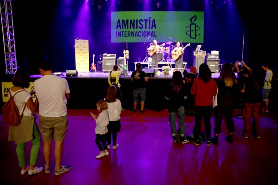 IIIer Festival de Música y Derechos Humanos-Valientes - Imagen panorámica de un momento de uno de los conciertos y el público asistente.