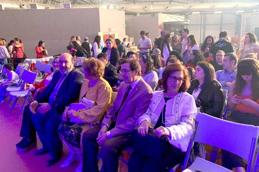 Participantes en el evento Festival Cultural Folclórico