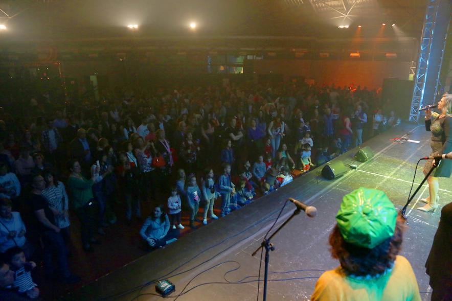 Público visto desde el escenario