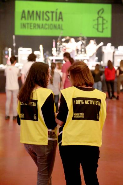 IIIer Festival de Música y Derechos Humanos-Valientes - Imagen de dos personas de la organización.