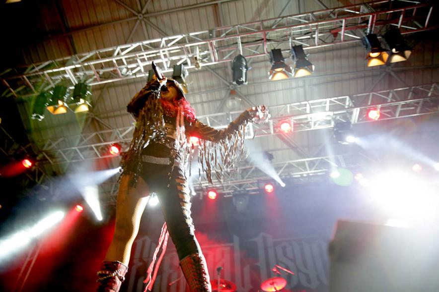 IIIer Festival de Música y Derechos Humanos-Valientes - Imagen de un momento “Alien Rockin’ Explosion” en el escenario.