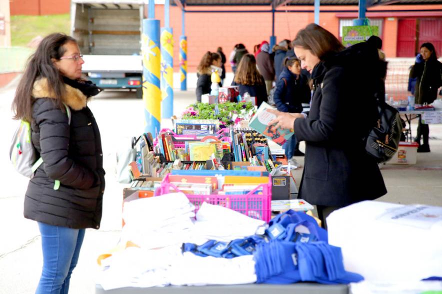 Mercadillo durante el evento