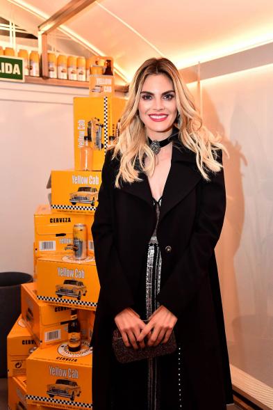 Amaia Salamanca posando en Yellow Cab