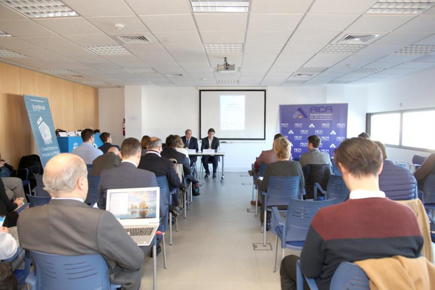 Jornada Fintech - Imagen posterior de los asistentes y los ponentes.