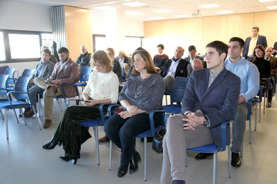 Jornada Fintech - Primer plano de los asistentes.