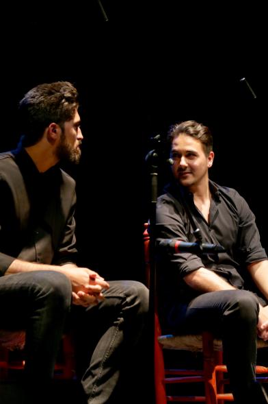 Gala Alcobendas Flamenca 2018 - Imagen de un momento de la actuación de dos personas en la gala flamenca.