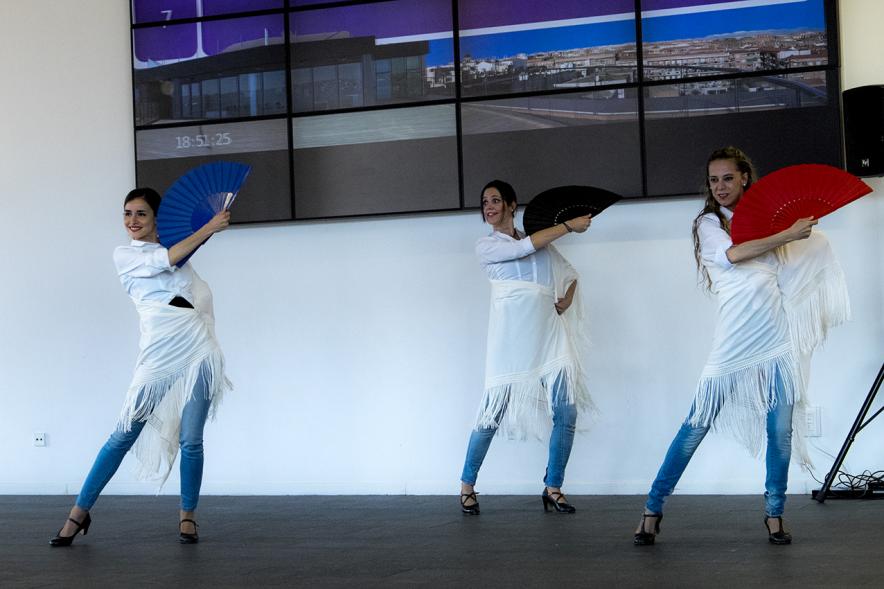 Flashmob en el Centro de Arte de Alcobendas - Bailarinas.