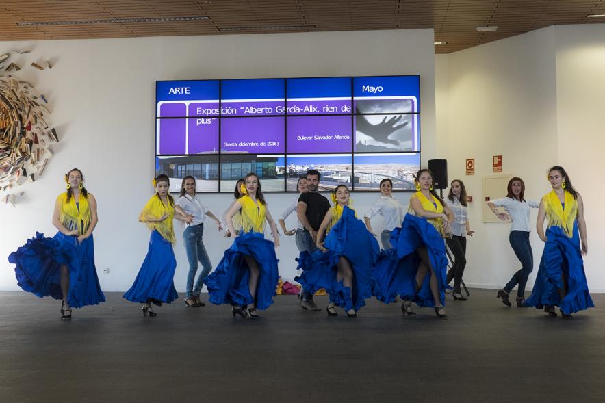 Flashmob en el Centro de Arte de Alcobendas - Bailarines.