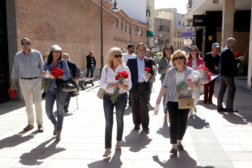 Delegación municipal durante la visita