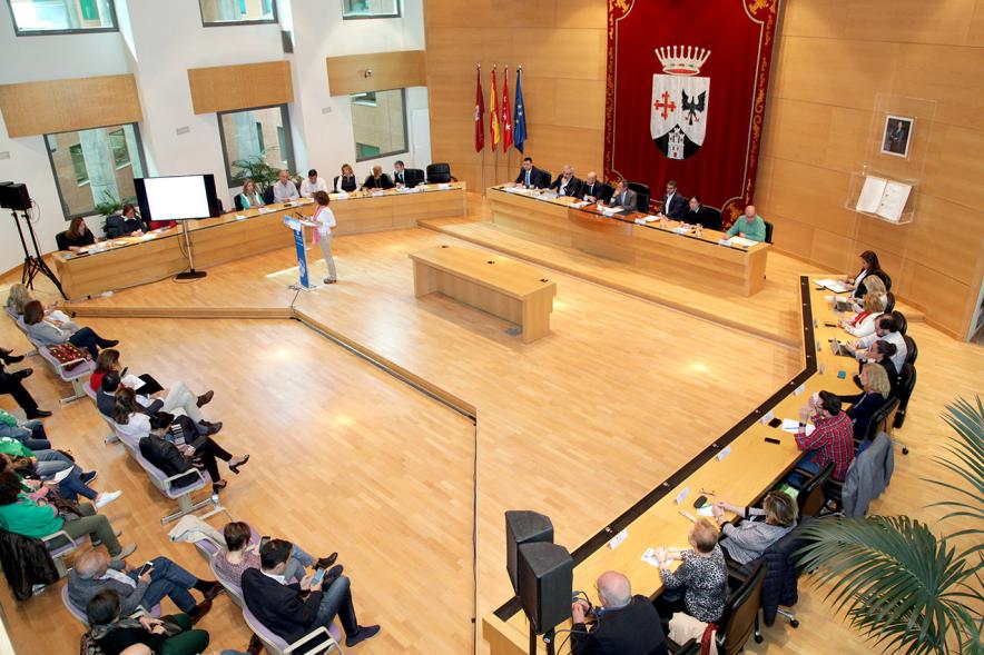 Ier Foro de la Vivienda Pública de Alcobendas - Imagen vista general de la sala donde se celebra el foro.