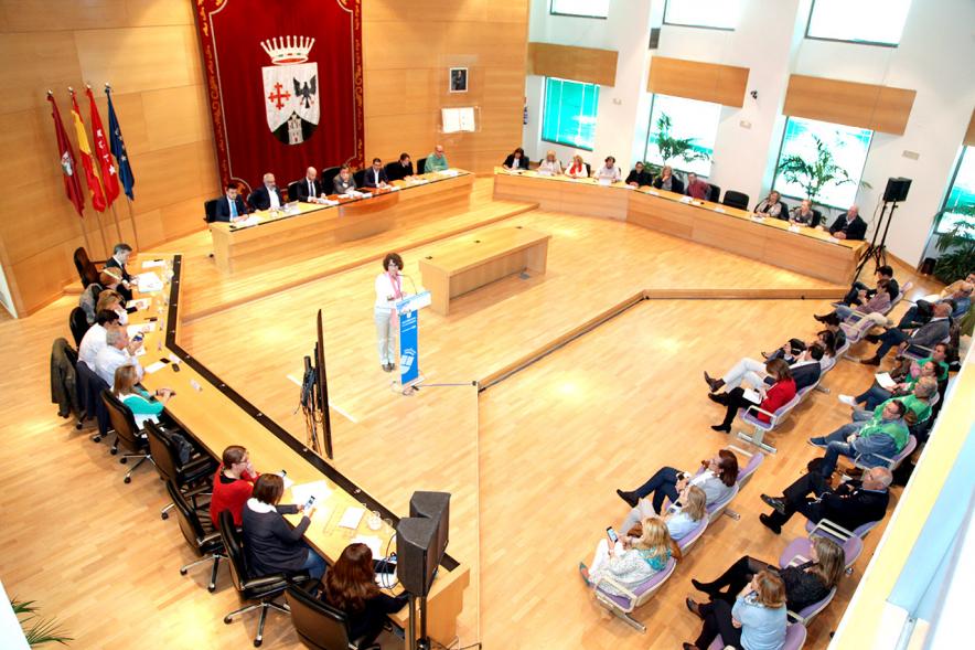 Ier Foro de la Vivienda Pública de Alcobendas - Imagen vista cenital de la sala donde se celebra el foro.