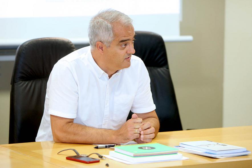 Foro de Cooperación al Desarrollo sobre Subvenciones - Primer plano de  José María Tovar, delegado del distrito norte.