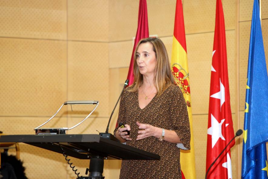 Inauguración IIIer Encuentro Anual de Investigación Privada - Imagen de la directora general del Instituto de Ciberseguridad de España (Incibe) Rosa Díaz dirigiéndose al público asistente.