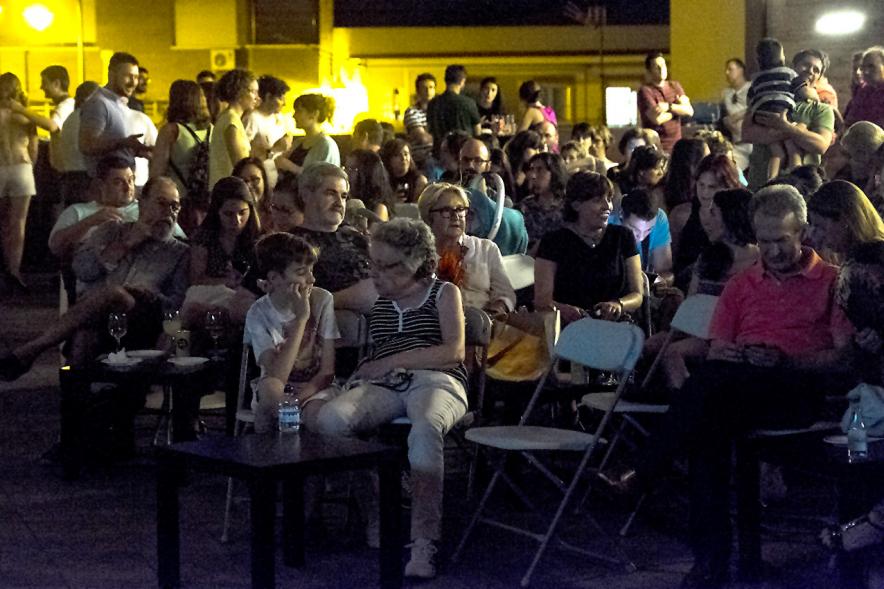 Fotonoche 2016 - Imagen del público asistente al evento.
