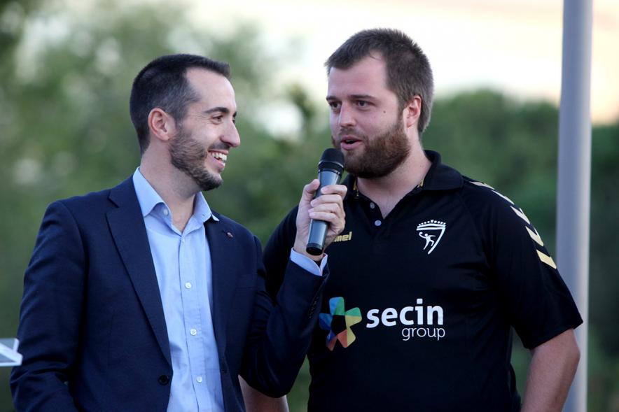 Presentación de los Equipos FUNDAL 2017 -  Entrevista a un entrenador.