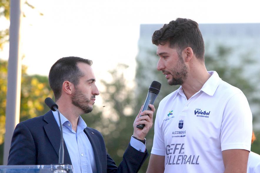 Presentación de los Equipos FUNDAL 2017 - Entrevista a un entrenador.