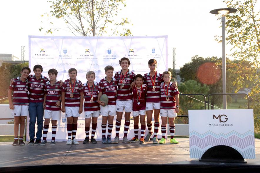 Presentación de los Equipos FUNDAL 2017 -  Equipo masculino con su entrenador.