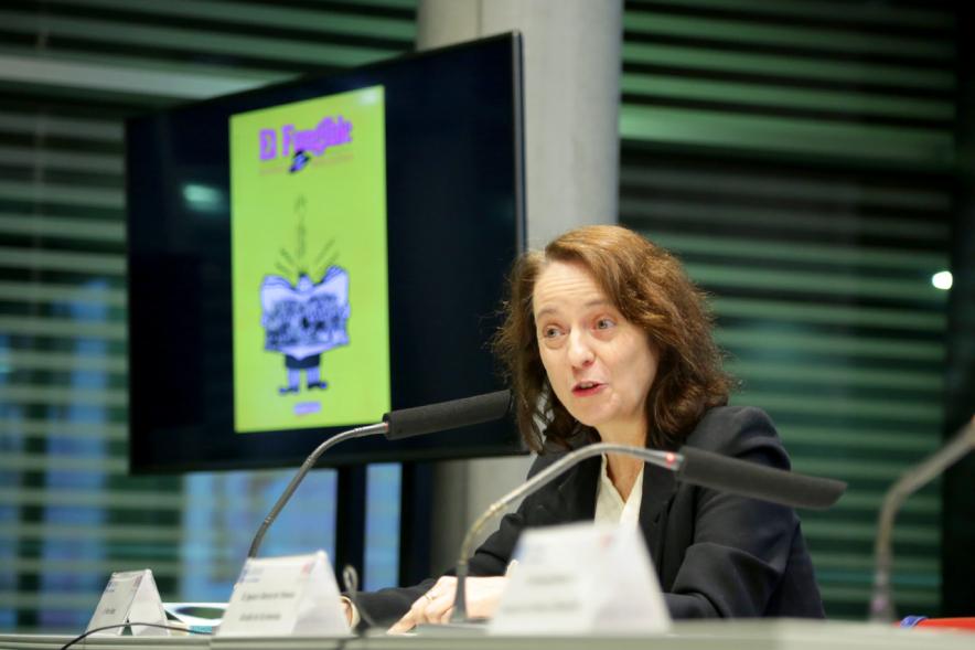 Presentación de El Fungible 2016 -  Presentadora del acto.