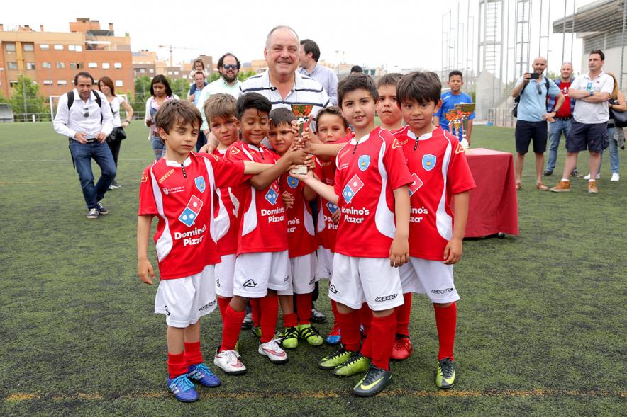 Infantiles de un equipo participante