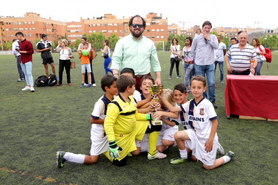 infantiles del equipo colegio Brains