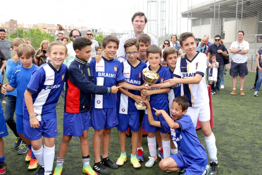 Cadetes colegio Brains