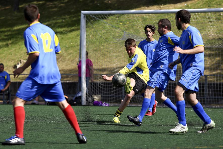 IIIer Torneo Interempresas Fútbol 7 - Disparo a puerta.