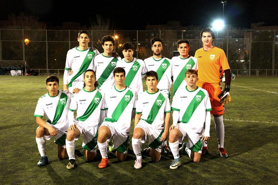IXº Torneo de Fútbol Virgen de la Paz - Imagen de uno de los equipos posando antes del partido.