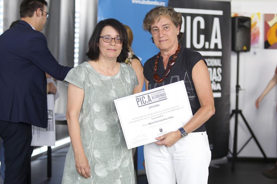 Autoridades y alumnos. Graduación alumnos Escuela de Fotografía PIC.A. -2019