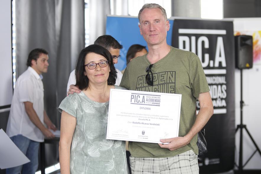 Autoridades y alumnos. Graduación alumnos Escuela de Fotografía PIC.A. -2019