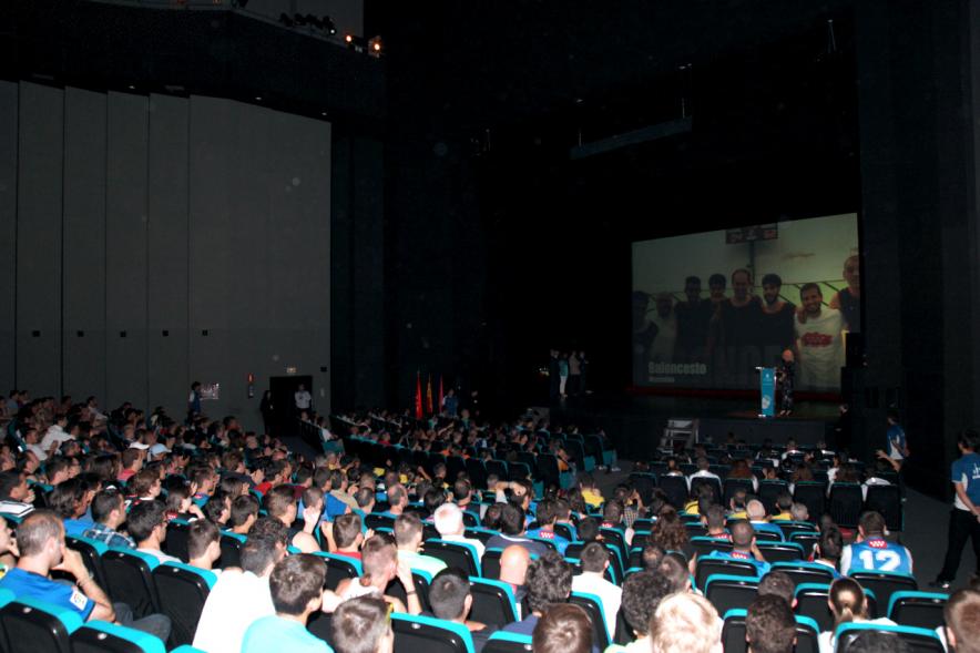 Gala FEMADDI - Imagen del público asistente a la gala.