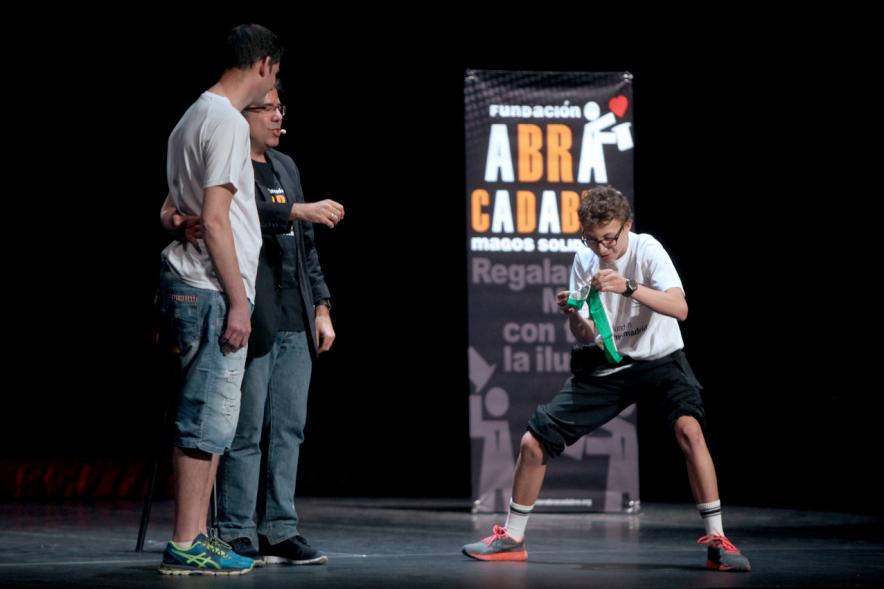 Gala FEMADDI - Imagen de una actuación durante la gala.