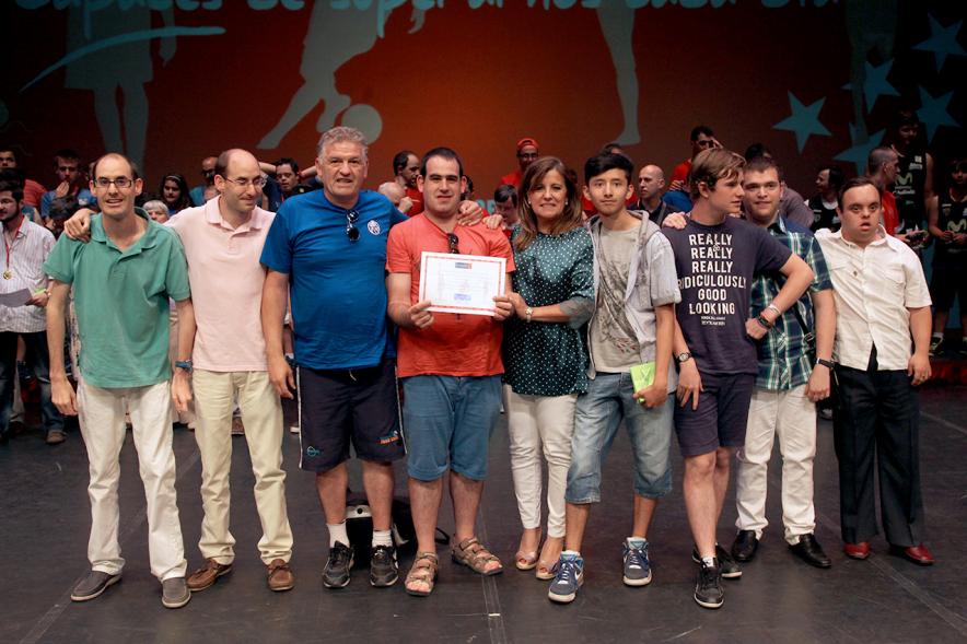 Gala FEMADDI - Imagen de las personas premiadas.