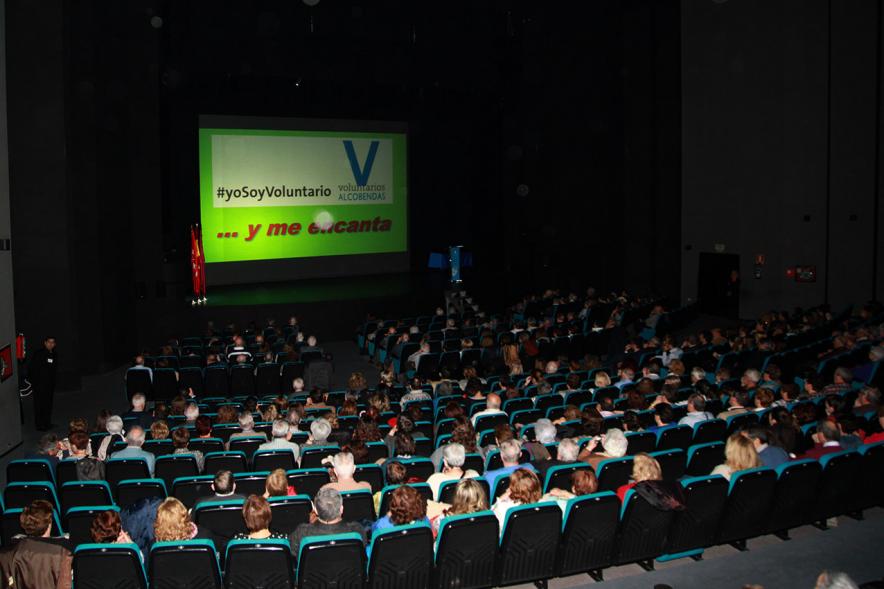 Gala del Voluntariado 2016 -  Imagen del escenario y del público en general.