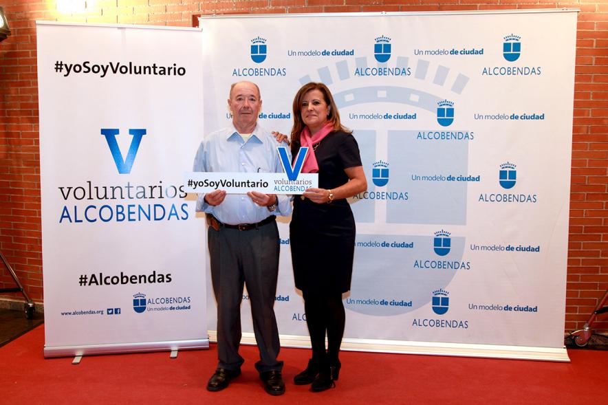 Gala del Voluntariado 2016 - Imagen de asistentes a la gala en el photocall del evento.