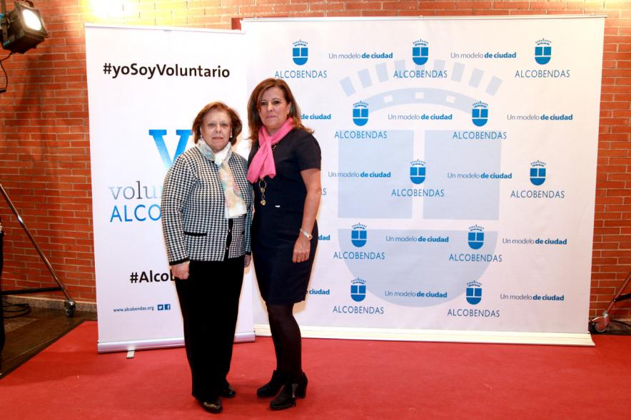 Gala del Voluntariado 2016 - Imagen de asistentes a la gala en el photocall del evento.