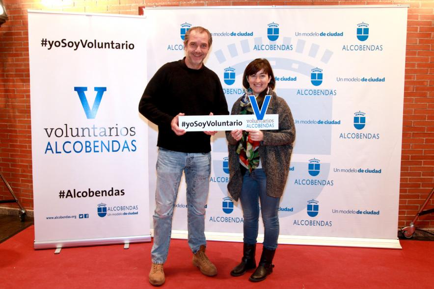Gala del Voluntariado 2016 - Imagen de asistentes a la gala en el photocall del evento.