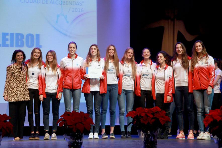 Gala del Deporte 2016 -  Los  premiados con las autoridades