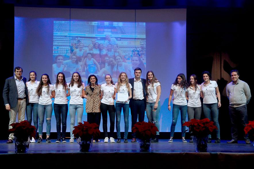 Gala del Deporte 2016 -  Los  premiados con las autoridades