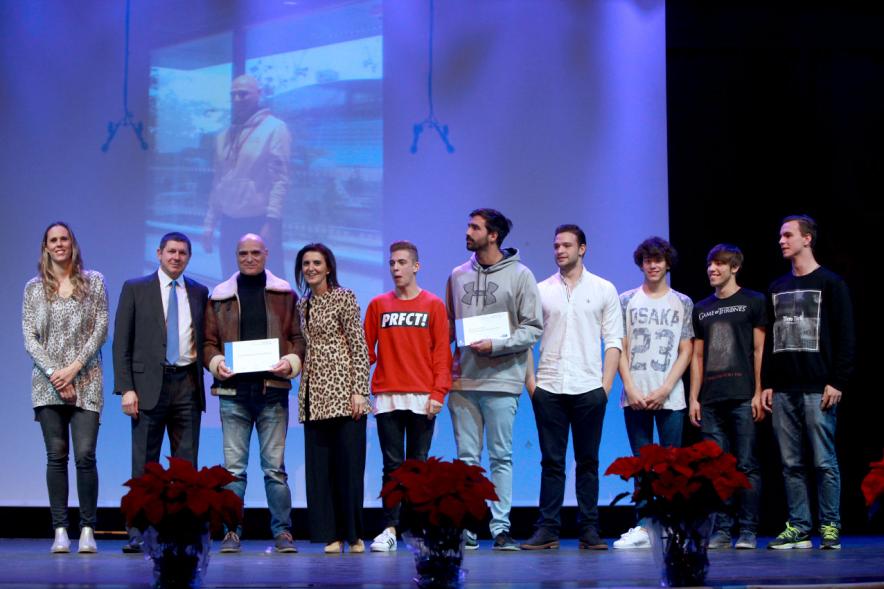 Gala del Deporte 2016 -  Los  premiados con las autoridades.