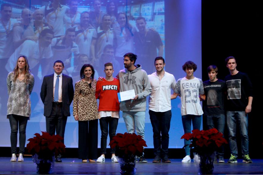 Gala del Deporte 2016 -  Los  premiados con las autoridades.