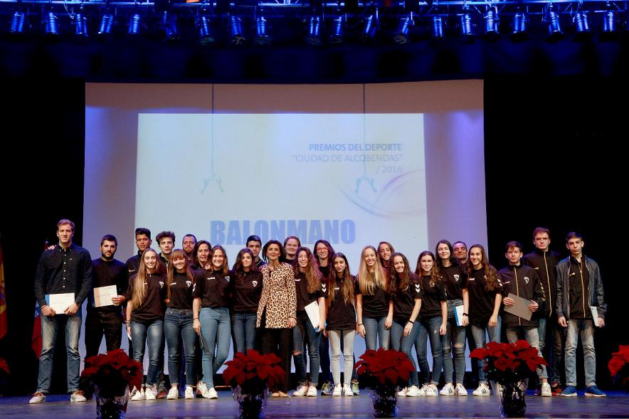 Gala del Deporte 2016 - Los  premiados con las autoridades
